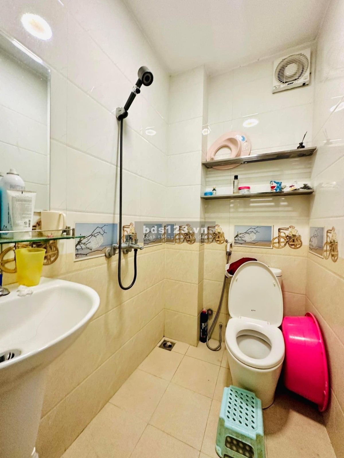 HOT bán nhà Lê Thanh Nghị, Hai Bà Trưng DT 50m² x 4 tầng, giá hơn 4 tỷ
