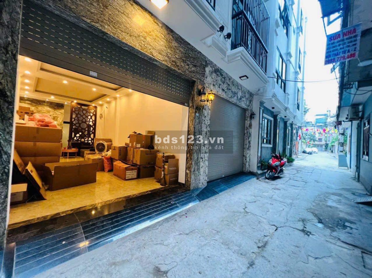 Bán nhà Cầu Giấy 45m2 xây 7 tầng thang máy ô tô vào nhà đẹp giá cả thương lượng cực sâu