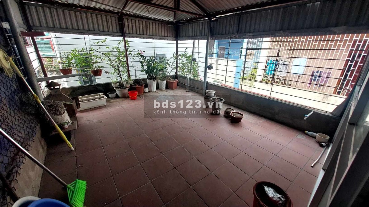 Bán nhà Hà NộiTrung tâm phố cổ - Ngõ thông - Nhà dân xây - Tiện ích ngập tràn