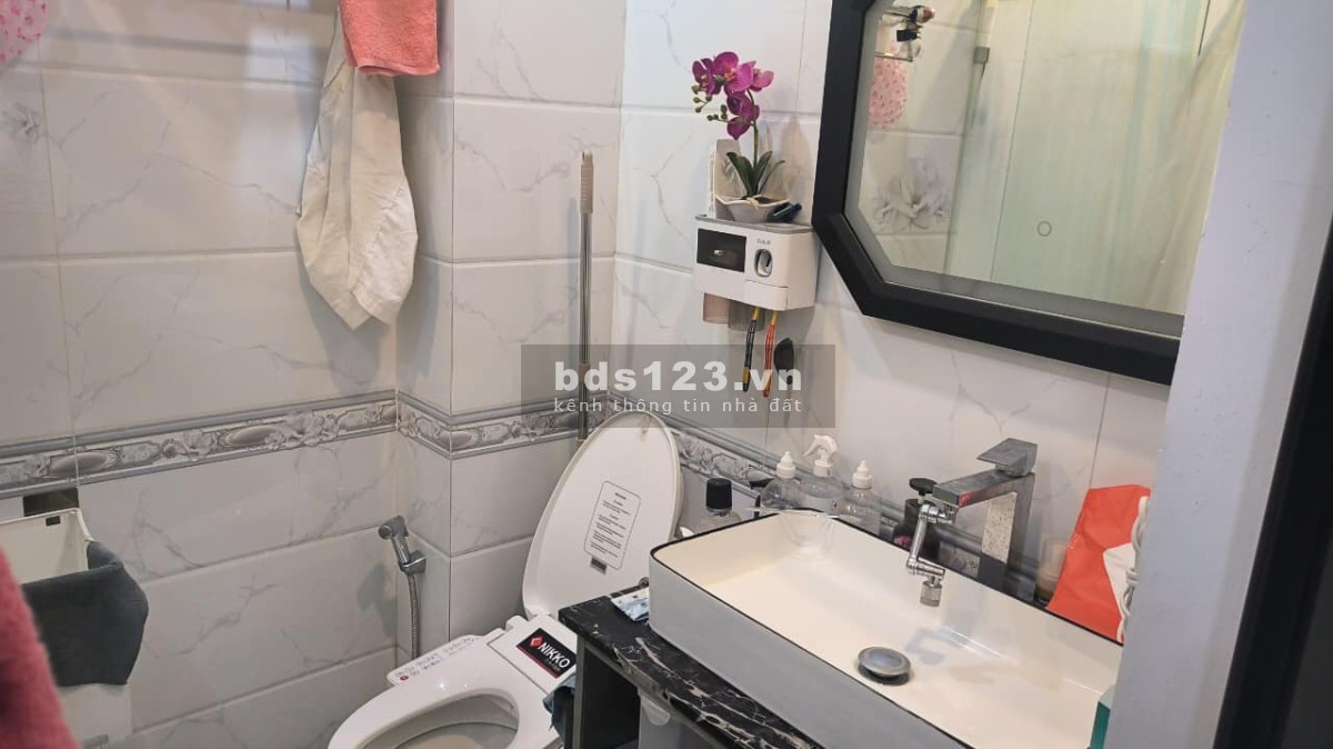 Bán nhà đẹp dân xây ngã tư Sở, 20m ra đường Láng, 36m² x 5 tầng, chỉ 5 tỷ !!!
