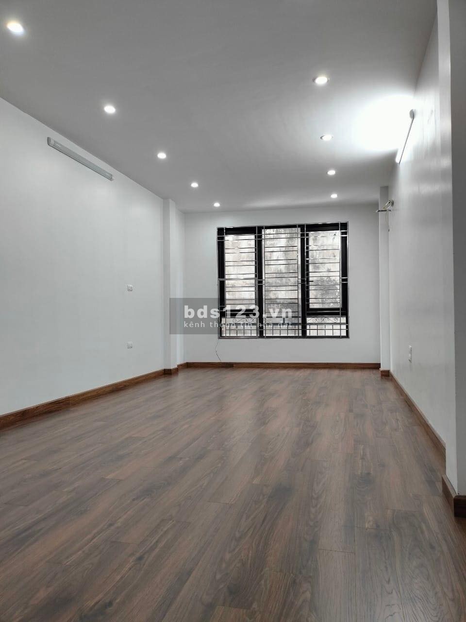 Bán nhà ngõ 79 Trần Cung, nhà mới xây 7 tầng thang máy, giá 7.5 tỷ