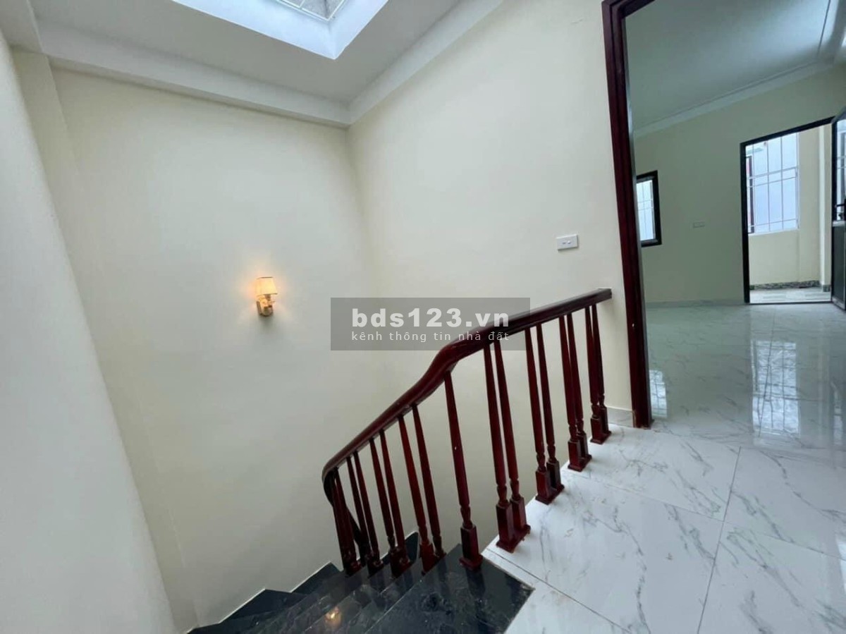 Bán gấp nhà Yên Nghĩa ngõ ô tô - Lô góc 2 thoáng - Nở hậu - Dân xây hiện đại