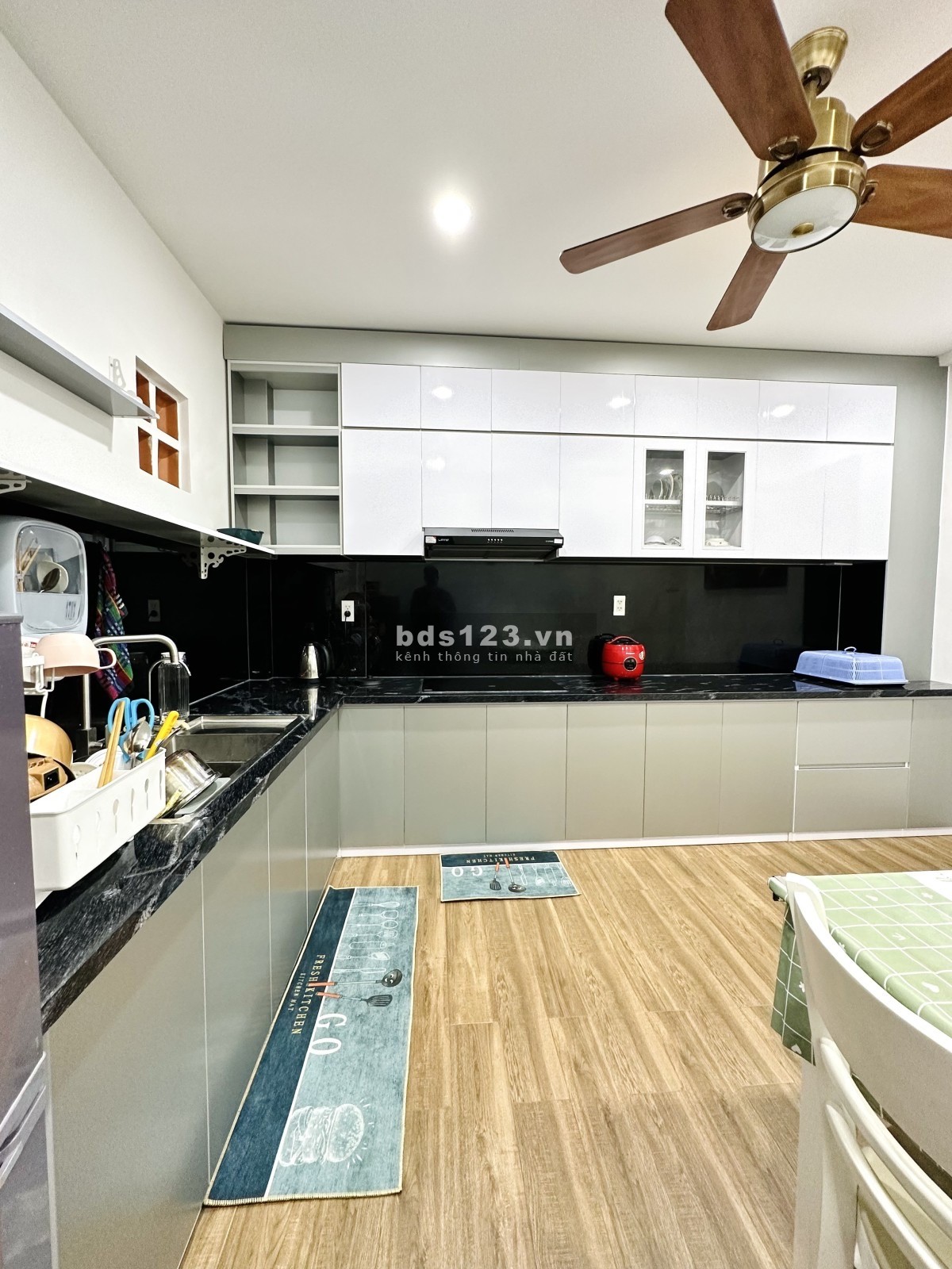 Bán nhà tặng nội thất, Bạch Đằng, Bình Thạnh hẻm 3m giá 4 tỷ
