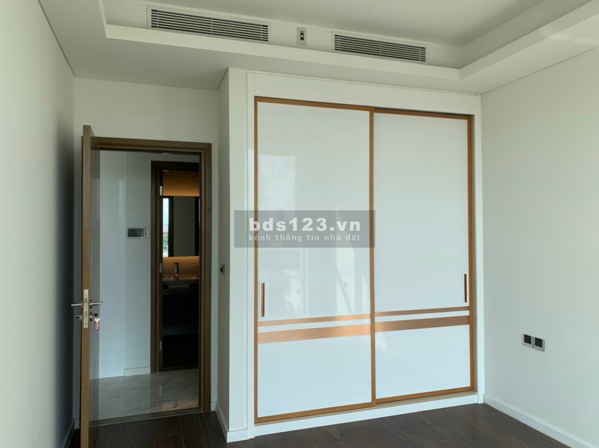 Cho thuê căn hộ 2PN Sarica view thành phố giá 27 triệu NTCB