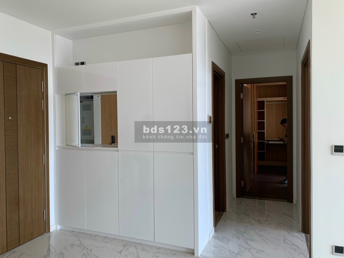 Cho thuê căn hộ 2PN Sarica view thành phố giá 27 triệu NTCB