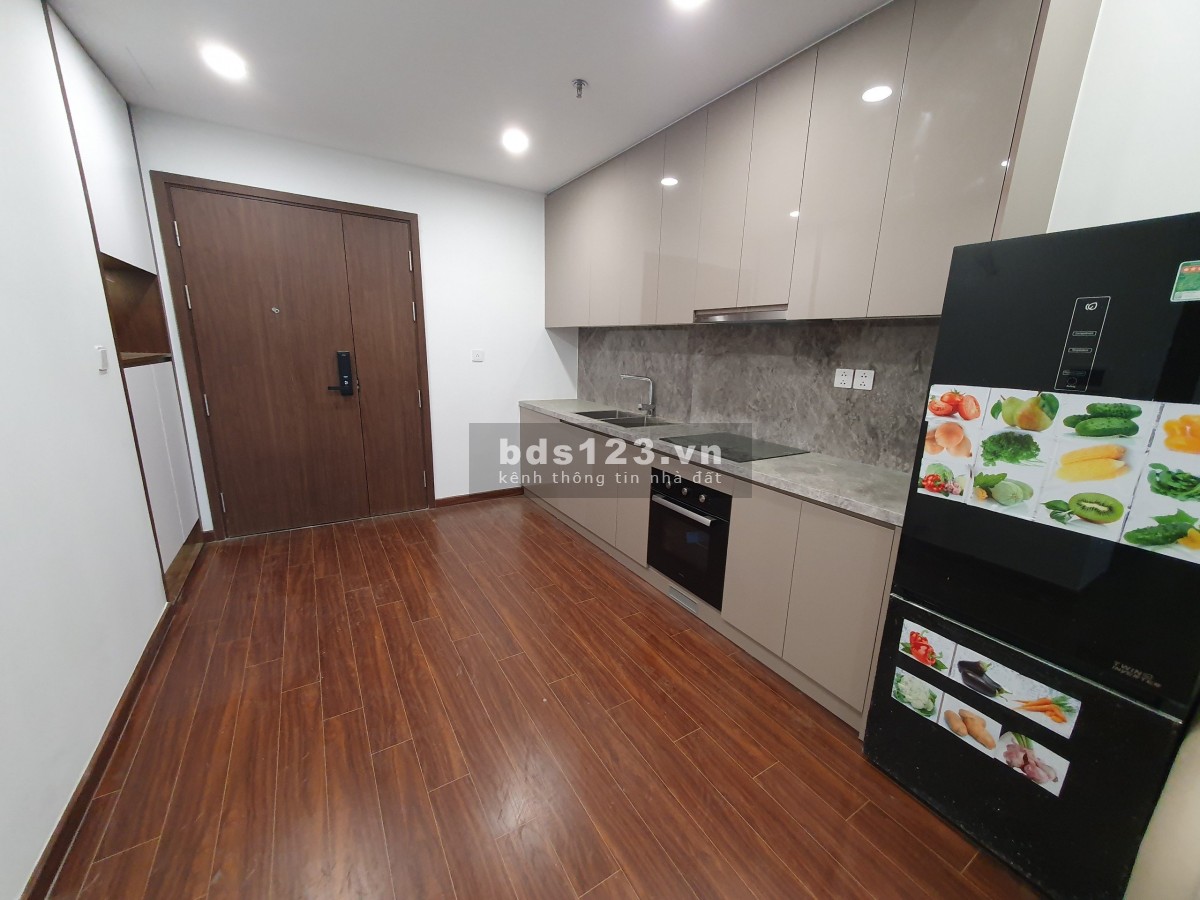 Cho thuê căn 2 phòng ngủ + 2WC . Miễn phí slot để ô tô tại Masteri Waterfront - Vinhomes Ocean Park