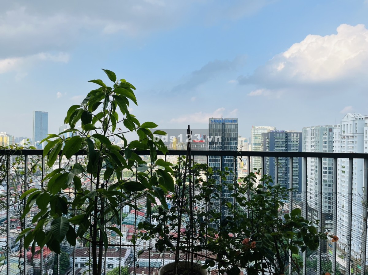 Chính chủ cho thuê căn hộ Sky City 88 Láng Hạ, căn góc 3 ngủ, 145m