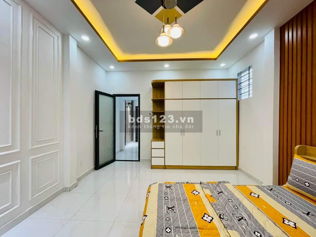 Nhà đẹp rẻ trung tâm Gò Vấp chỉ 4 tỷ 5 - Hẻm xe hơi thông - Phan Huy Ích.