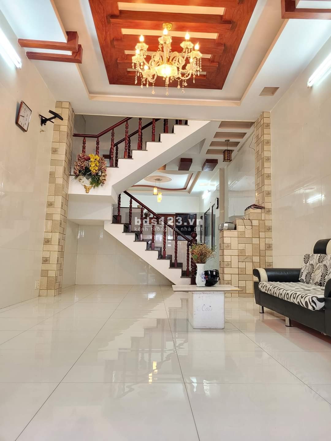 Bán nhà 4 tầng đẹp - Khu dân trí - Hẻm xe tải - Sổ vuông - Giá tốt 66m2 - Quang Trung - Gò Vấp