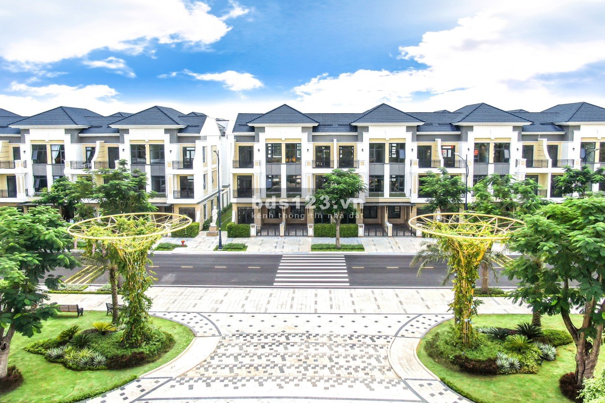 Chính chủ bán shophouse trục chính dự án Verosa Park đường 291 Liên Phường