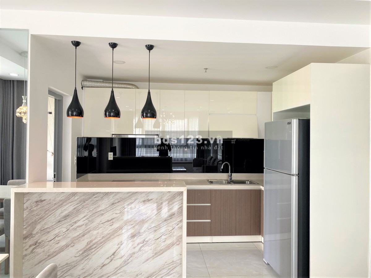 Bán gấp căn hộ Green valley, 3pn 124m2 ngay crescent mall, quận 7