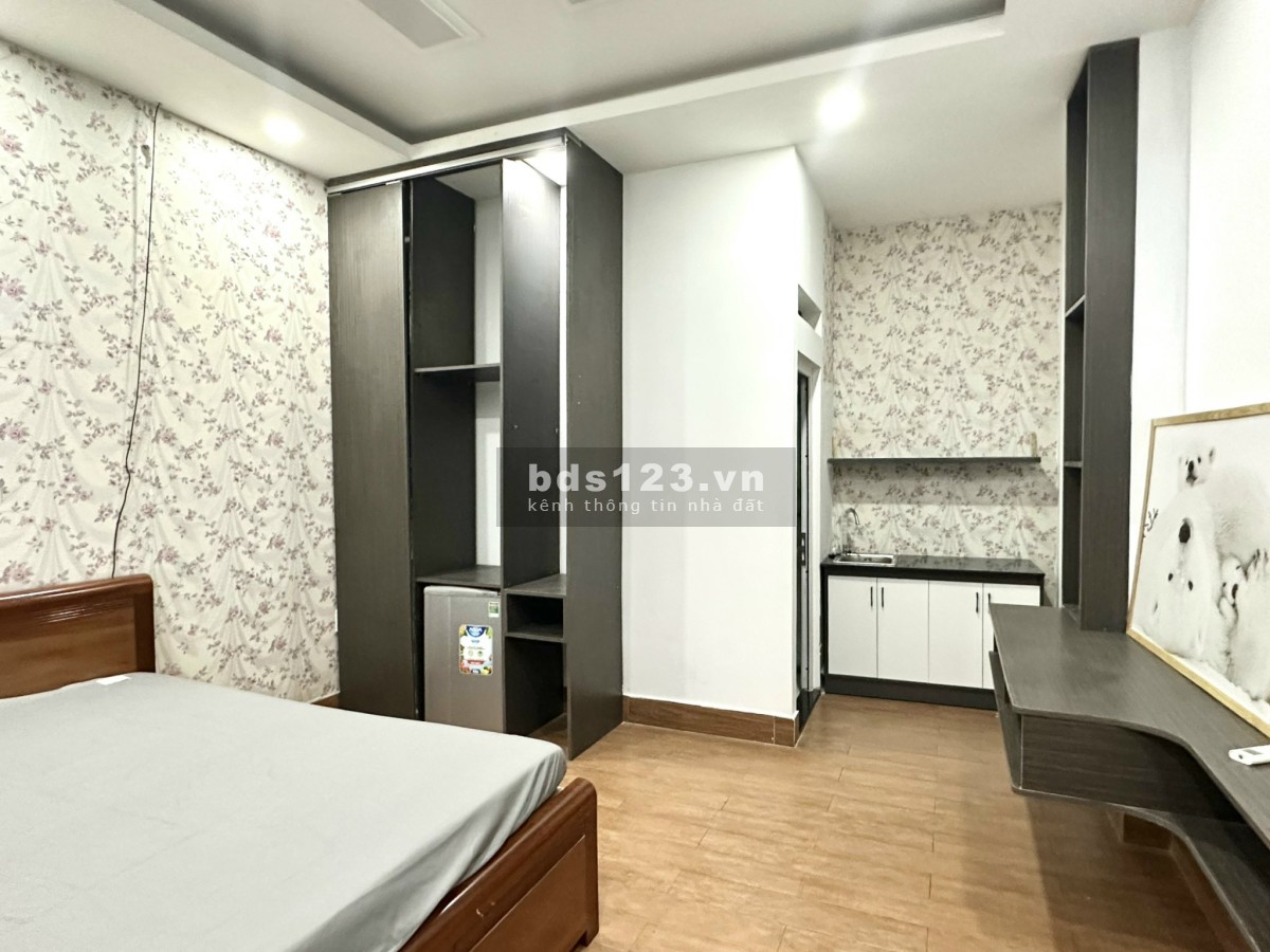 Phòng full nội thất như hình mới tin Huỳnh Tấn Phát, quận 7