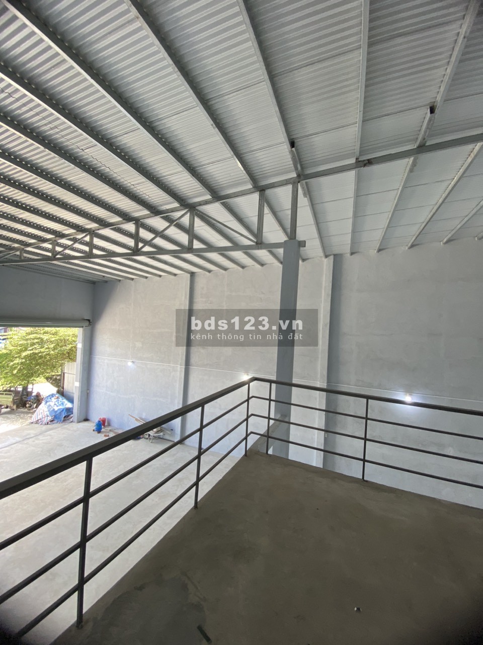 Xưởng gạch mới xây - giá tốt - đường 1B, Bình Chánh - hướng Nam