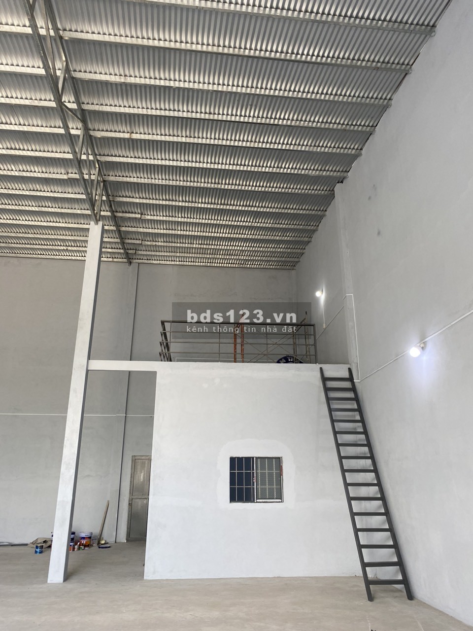 Xưởng gạch mới xây - giá tốt - đường 1B, Bình Chánh - hướng Nam