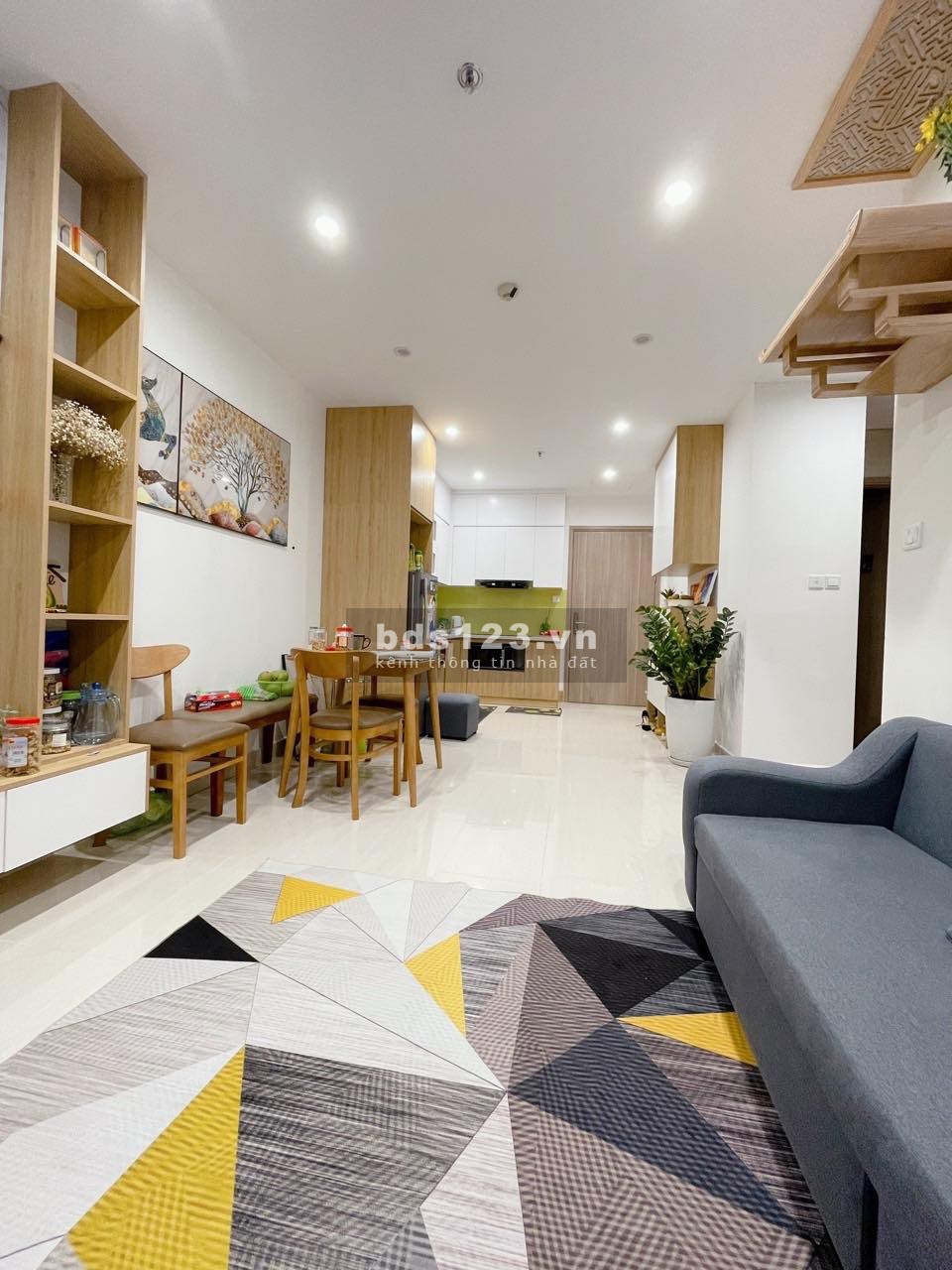 Bán căn hộ Vinhomes Smart City 2PN1WC, DT 55m² full ban công Đông Nam, giá 2.4 tỷ