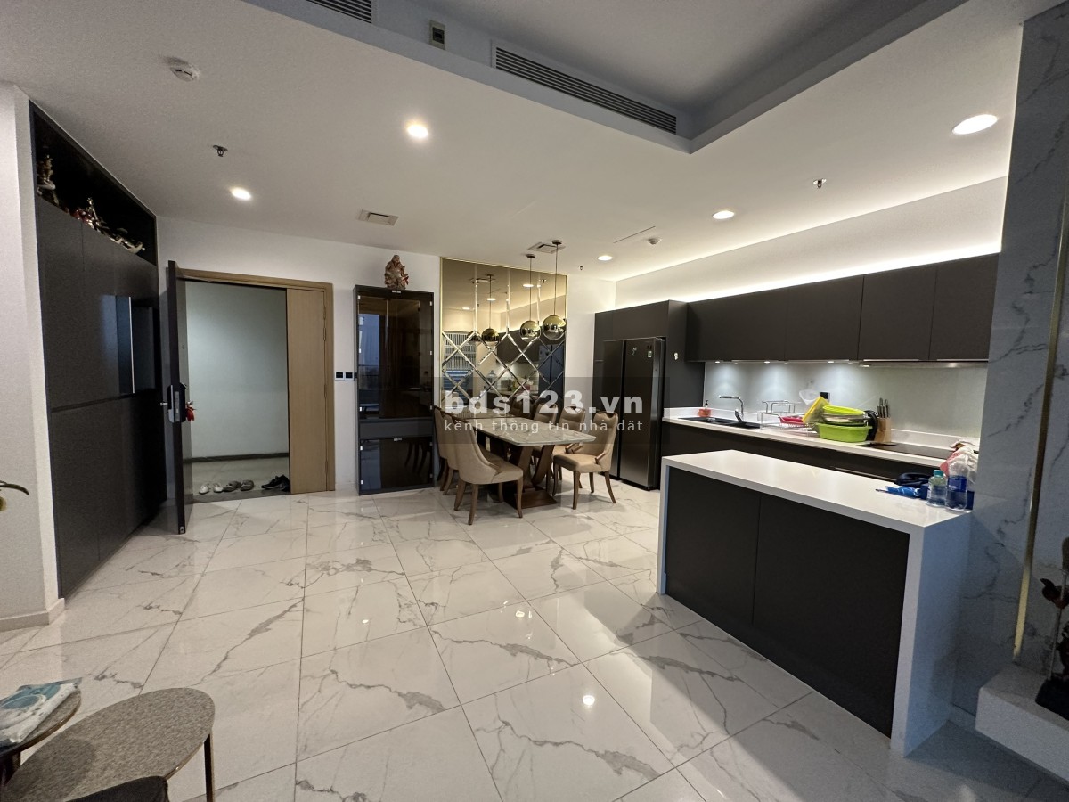Cho thuê căn hộ Sarina 3PN view sông giá 2000$ net tháng