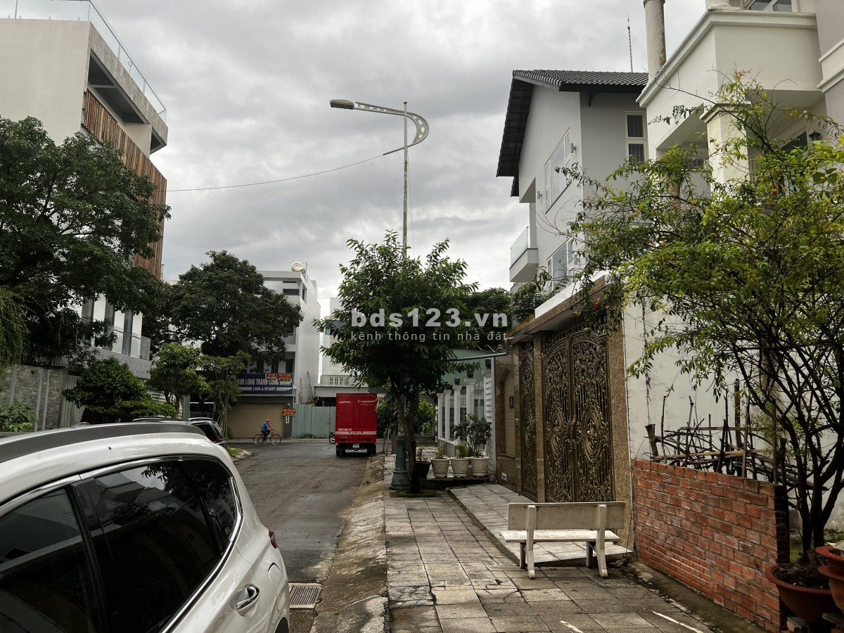 Bán lô đất biệt thự khu Đông Thủ Thiêm, Bình Trưng Đông, Quận 2, giá 90 triệu/m²