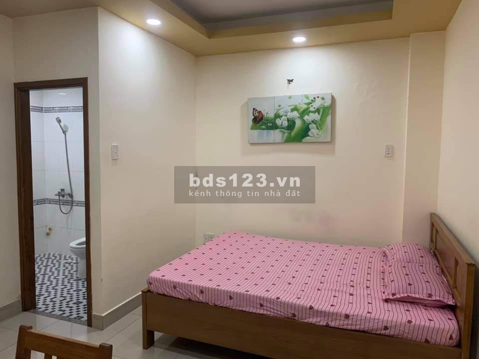 Cho thuê phòng nhỏ full nội thất thang máy, nước nóng, cửa vân tay, siêu sạch sẽ an ninh.