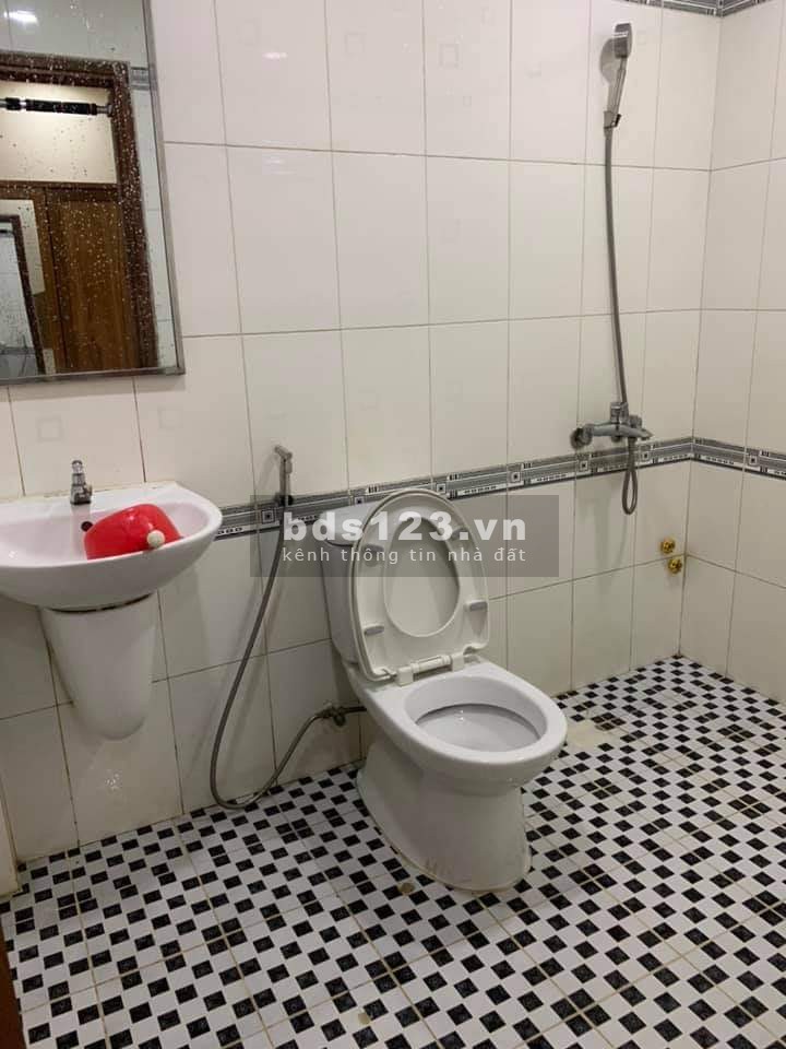 Cho thuê phòng nhỏ full nội thất thang máy, nước nóng, cửa vân tay, siêu sạch sẽ an ninh.
