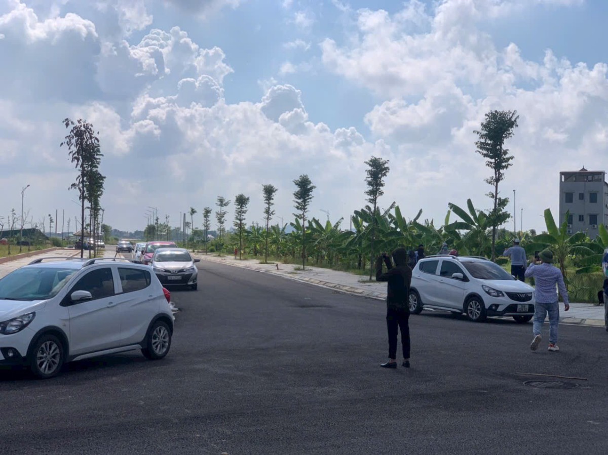 Bán đất lô góc 84m2 tại Đông Khê tài chính chỉ 900 triệu