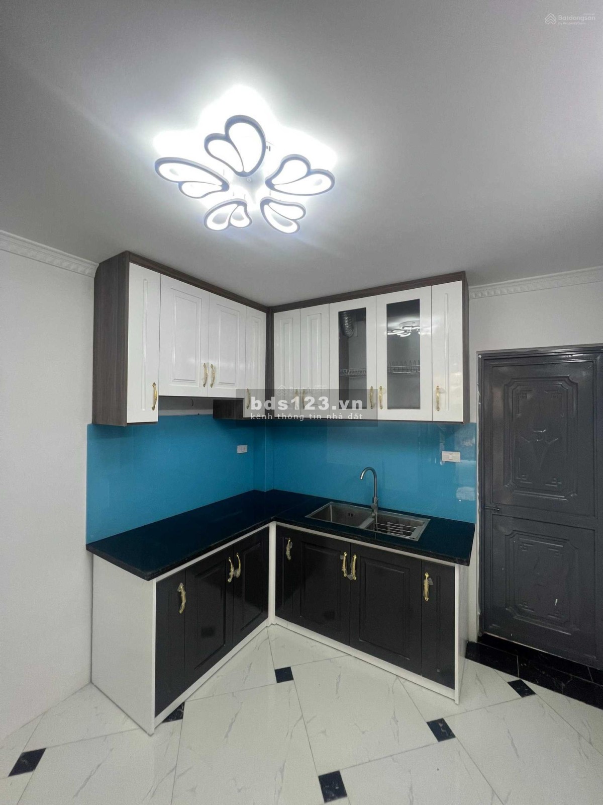 Bán mấy căn nhà Giáp Nhị - Phường Thịnh Liệt-Hoàng Mai- Hà Nội