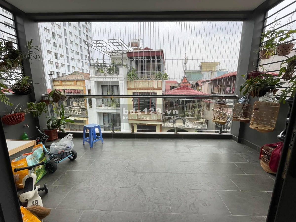 Bán nhà phố Nguyễn Chí Thanh 5 tầng 105m2 MT5 19 tỷ, gara ô tô