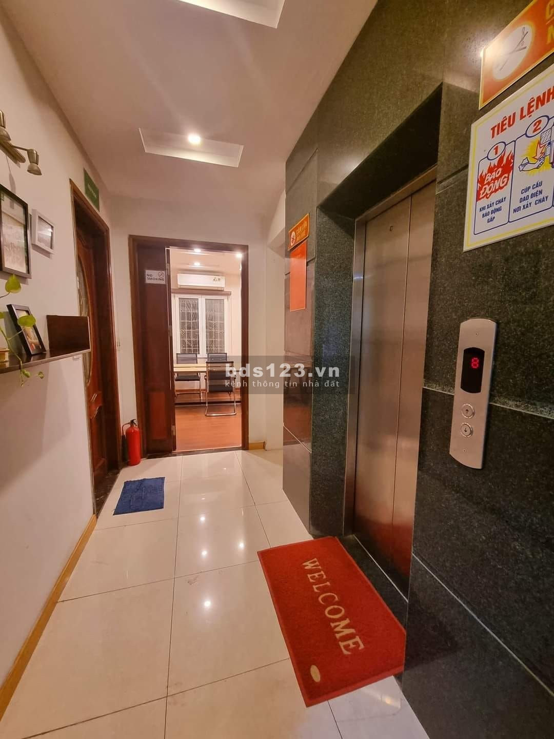 Bán nhà hồ Hoàng Cầu kinh doanh ngõ ô tô tránh vỉa hè 7 tầng thang máy vỉa hè DT90m2 MT5,5m 27 tỷ