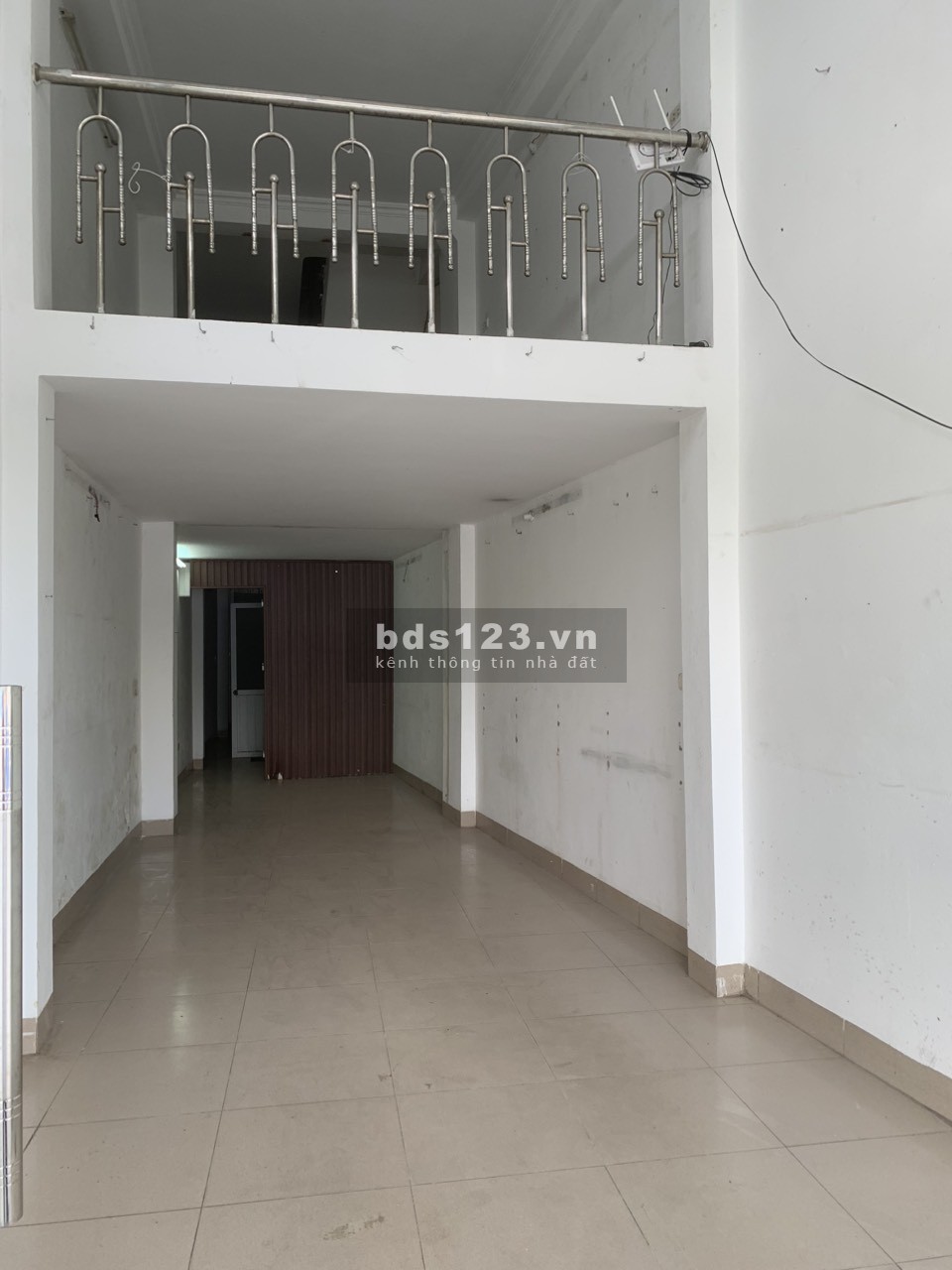 Cho thuê cả nhà 4,5 tầng – Mặt phố đường Giải Phóng, quận HM, HN
