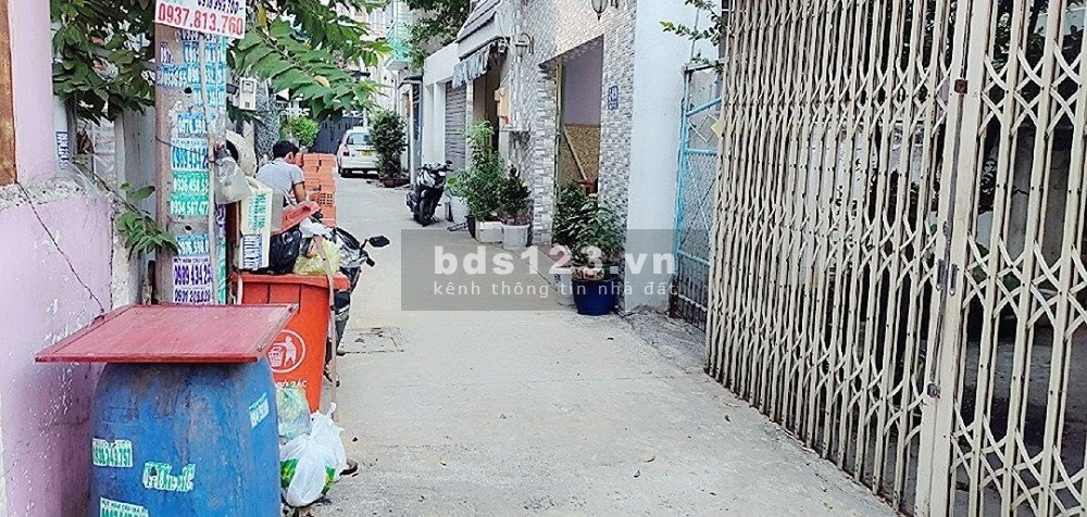 Cách mặt tiền đường 20M - Gần khu chung cư cao cấp, nhà vừa ở vừa cho thuê đều được