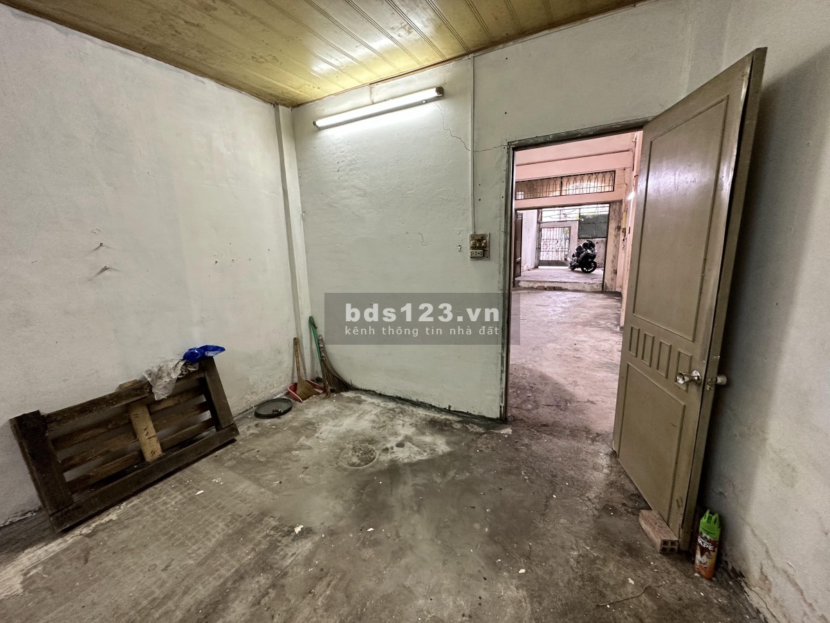 Cho thuê đất/nhà QL50, Quận 8 (96m2)