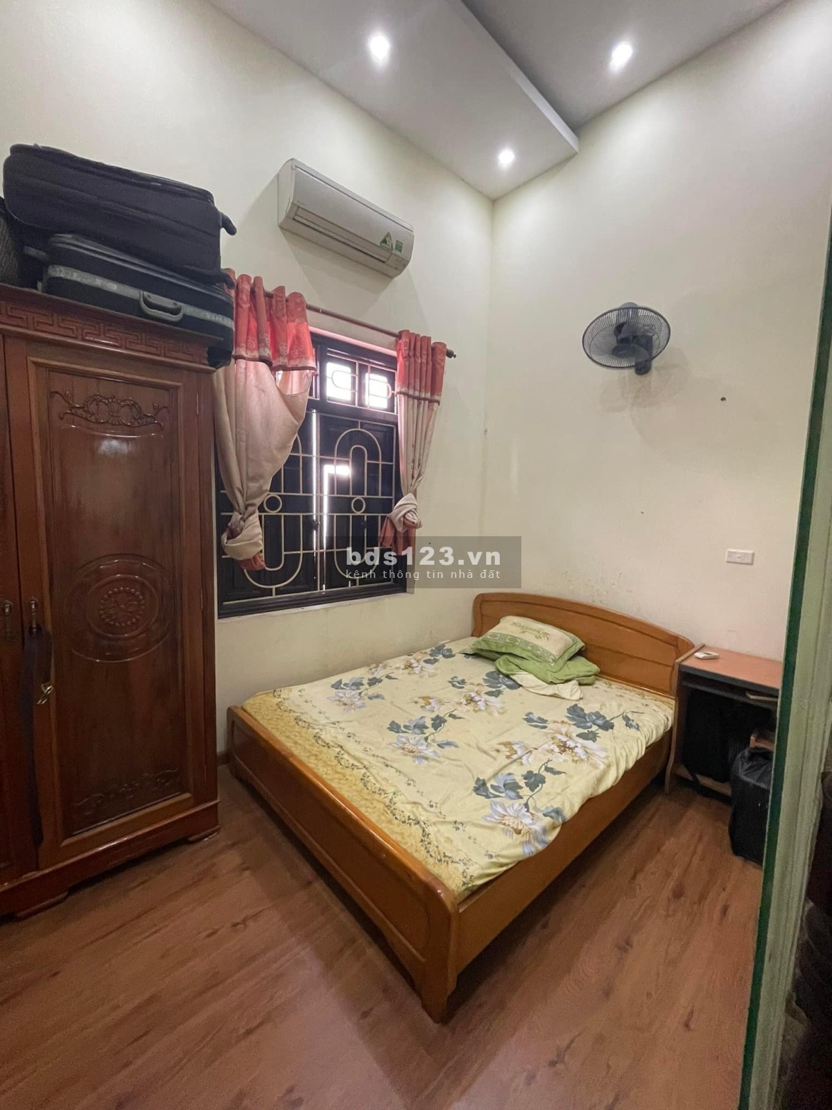 Bán nhà Thổ Quan, Đống Đa 29m2, 4 tầng, nhỉnh 2 tỷ
