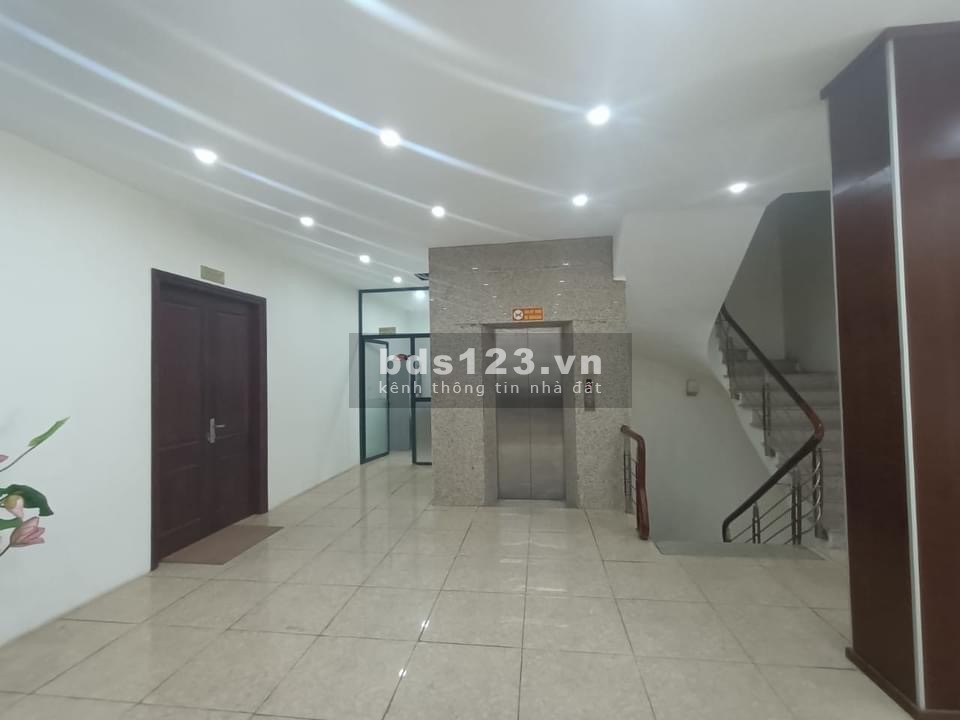 Bán gấp khu tổ hợp công viên và thể thao và dịch vụ hỗn hợp hồ sen