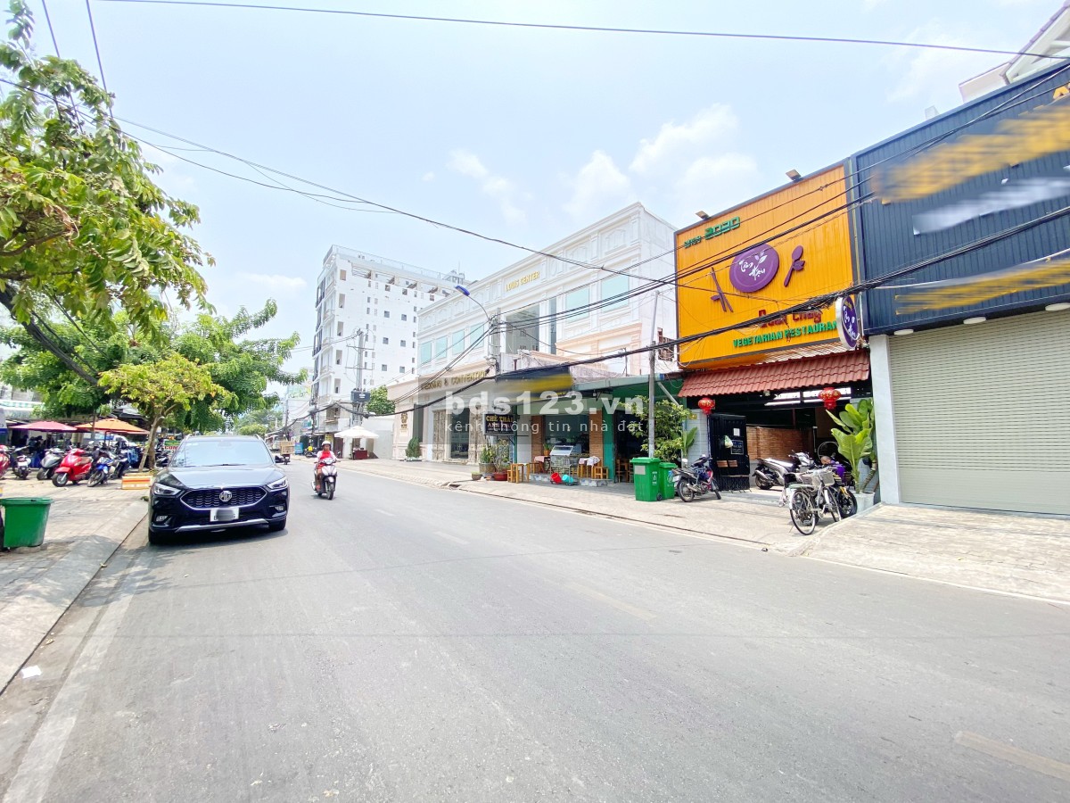 Giảm gấp 2 tỷ - Bán nhà 180m² mặt tiền 34A Lâm Văn Bền Quận 7 giá: 28 tỷ