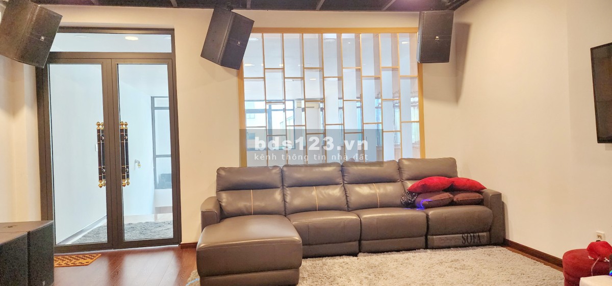 Giảm gấp 2 tỷ - Bán nhà 180m² mặt tiền 34A Lâm Văn Bền Quận 7 giá: 28 tỷ