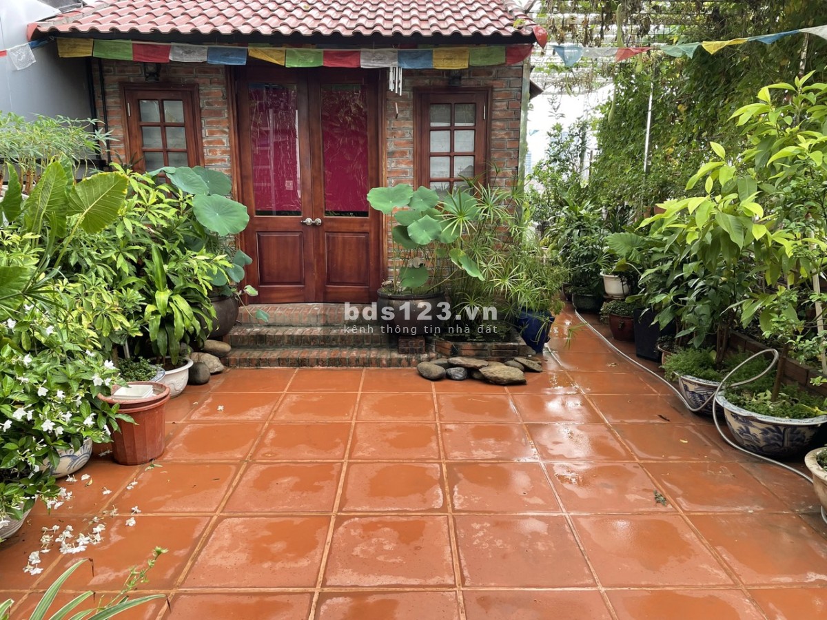 Nhà mặt phố Võng Thị, sát Hồ Tây, Gaza sân vườn, KD đỉnh, DT 99m² x 9 tầng, MT 5,5m, giá 45 tỷ