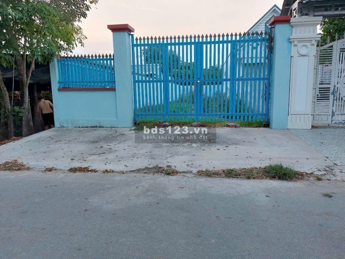 Bán lô đất gần 200m2 chỉ 570 triệu đường 406, Phước Vĩnh An, Củ chi, SHR sẵn