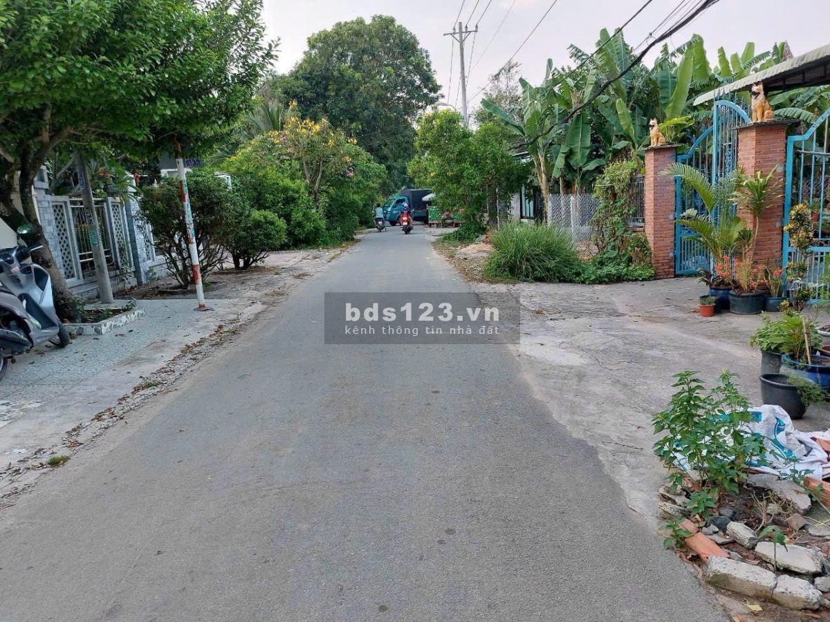 Bán lô đất gần 200m2 chỉ 570 triệu đường 406, Phước Vĩnh An, Củ chi, SHR sẵn