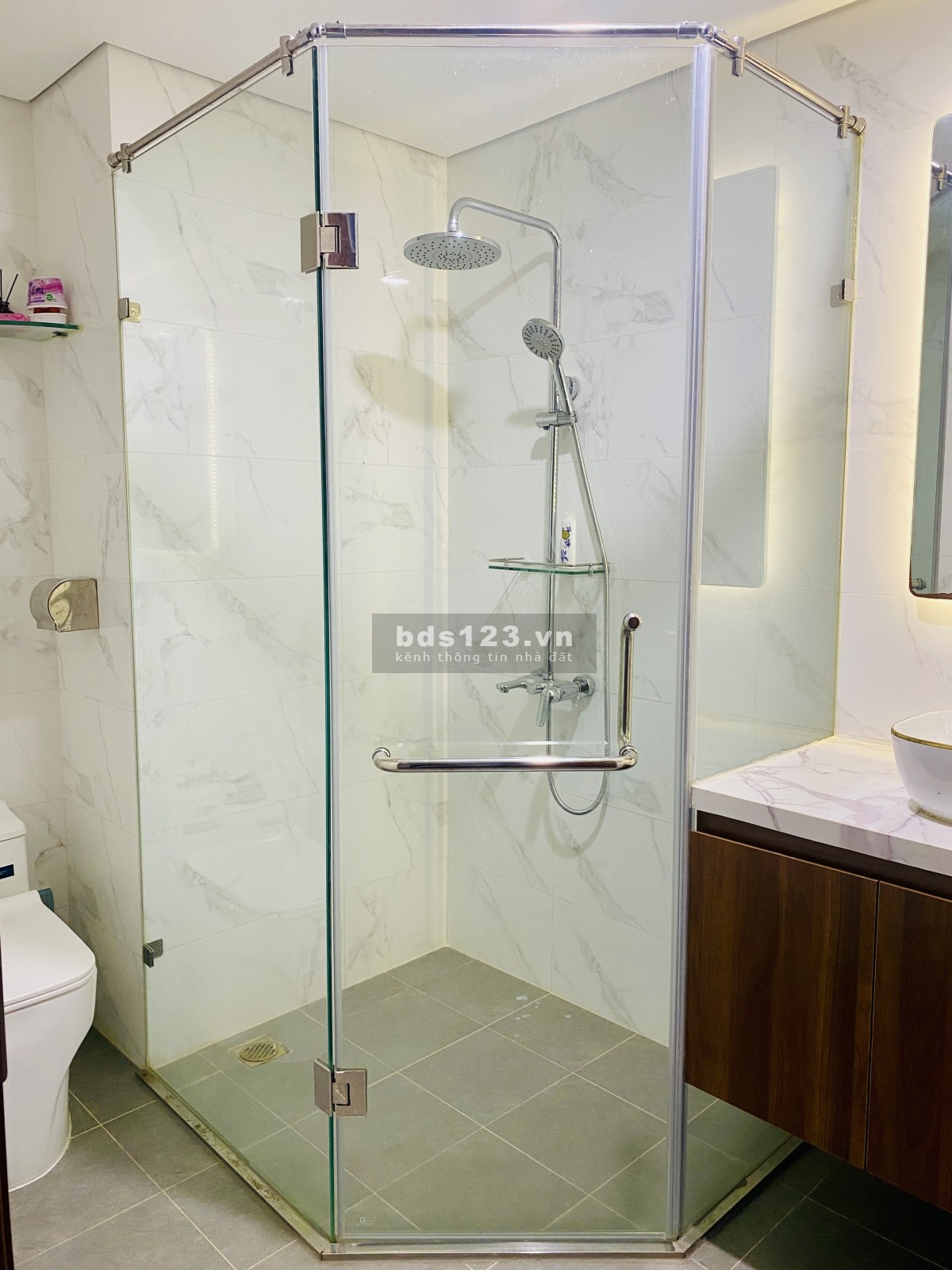 Chính chủ cần bán căn hộ 110m² tại chung cư The Legacy