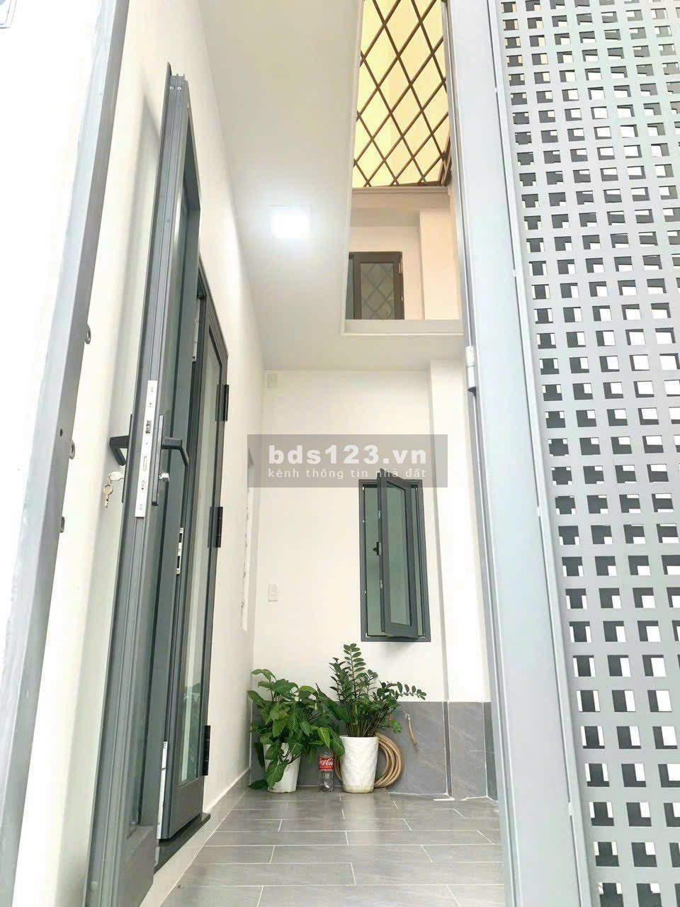 Bán nhà mới hẻm ô tô Dã Tượng gần công viên,cách biển 500m
