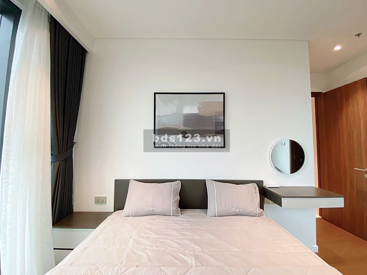 Cho thuê Metropole khu the Crest 2PN full nội thất - căn góc giá 2000$ tháng