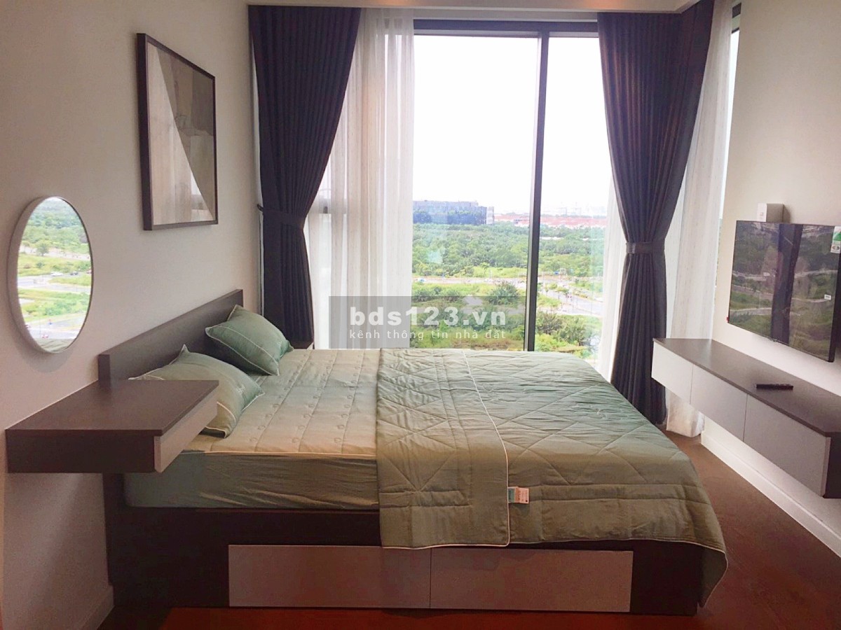 Cho thuê Metropole khu the Crest 2PN full nội thất - căn góc giá 2000$ tháng