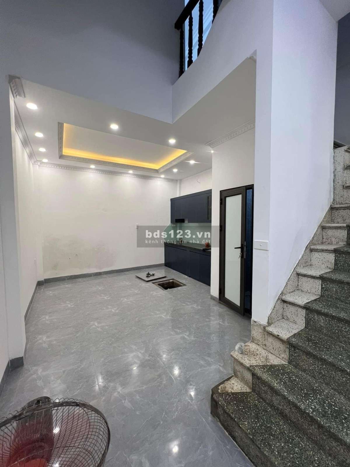 Bán Gấp Nhà Quận Ba Đình, Sát Phố Cổ, Mới Đẹp, 40m2x4T, MT 4,2m, Sổ Đỏ Đẹp chỉ 4,2 tỷ có TL.
