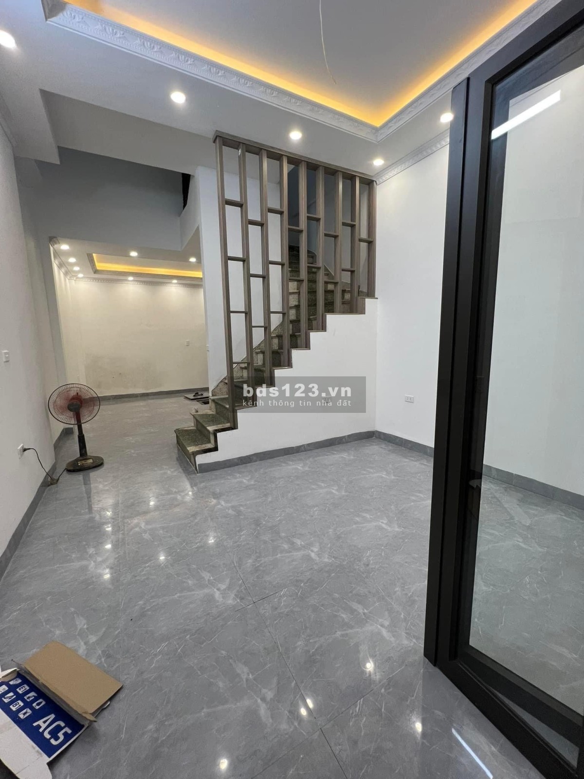 Bán Gấp Nhà Quận Ba Đình, Sát Phố Cổ, Mới Đẹp, 40m2x4T, MT 4,2m, Sổ Đỏ Đẹp chỉ 4,2 tỷ có TL.