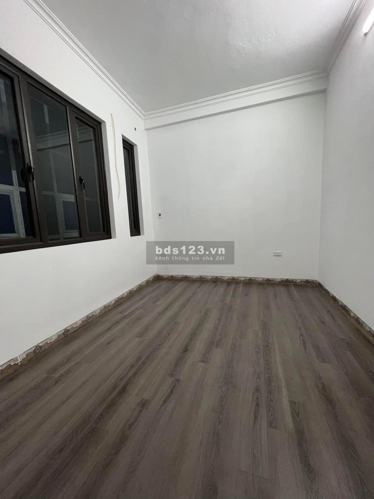 Bán Gấp Nhà Quận Ba Đình, Sát Phố Cổ, Mới Đẹp, 40m2x4T, MT 4,2m, Sổ Đỏ Đẹp chỉ 4,2 tỷ có TL.