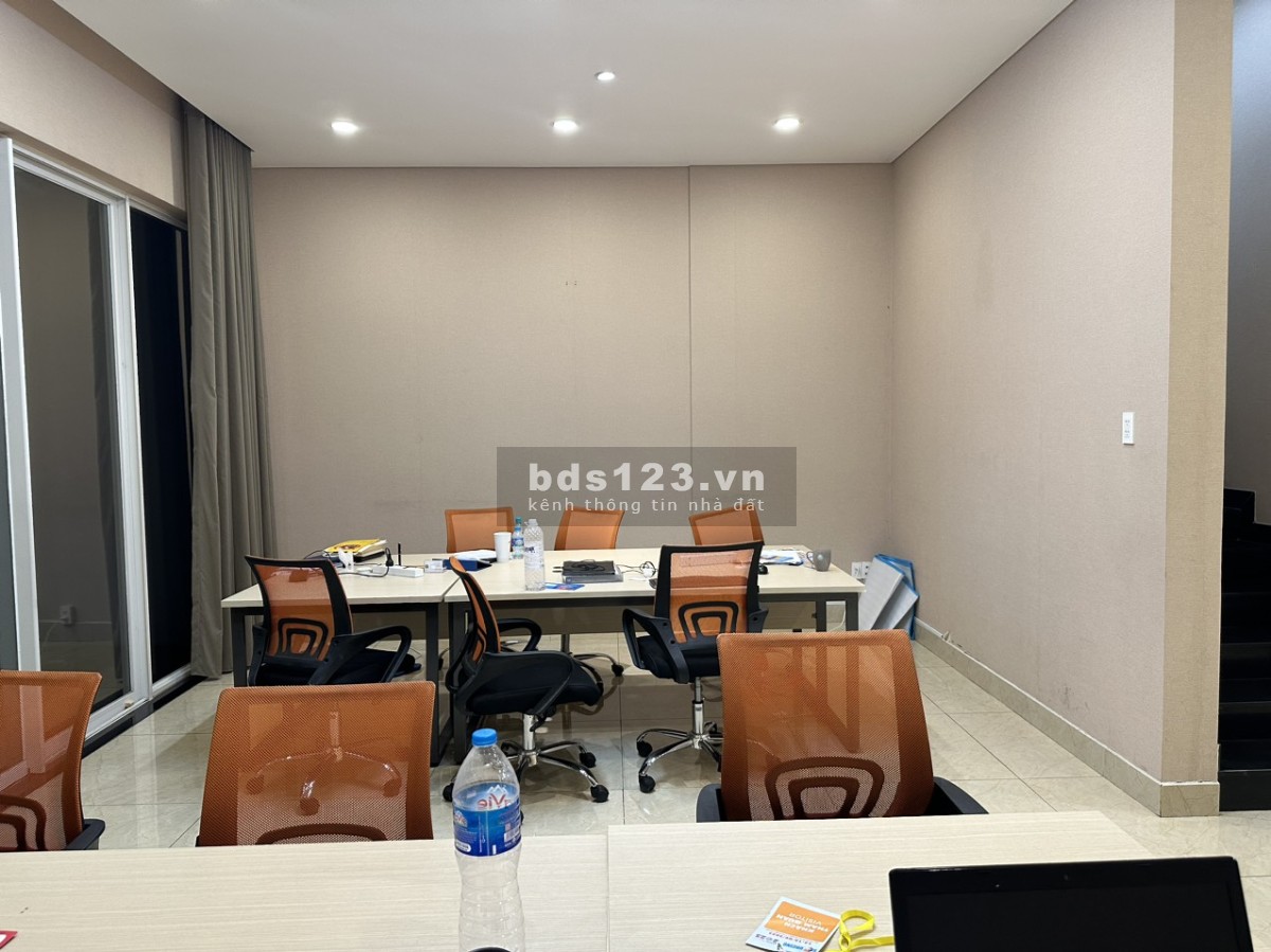 Cho thuê sàn vặn phòng Nguyễn Cơ Thạch KĐT Sala giá 35 triệu / tháng