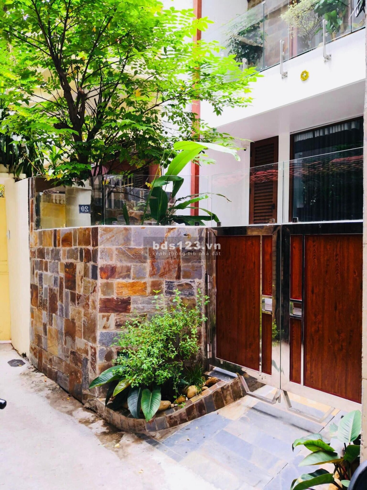 Bán nhà phố Yên Lãng – 2 mặt thoáng - thiết kế hiện đại – an sinh đẳng cấp – chưa đến 200tr/m2