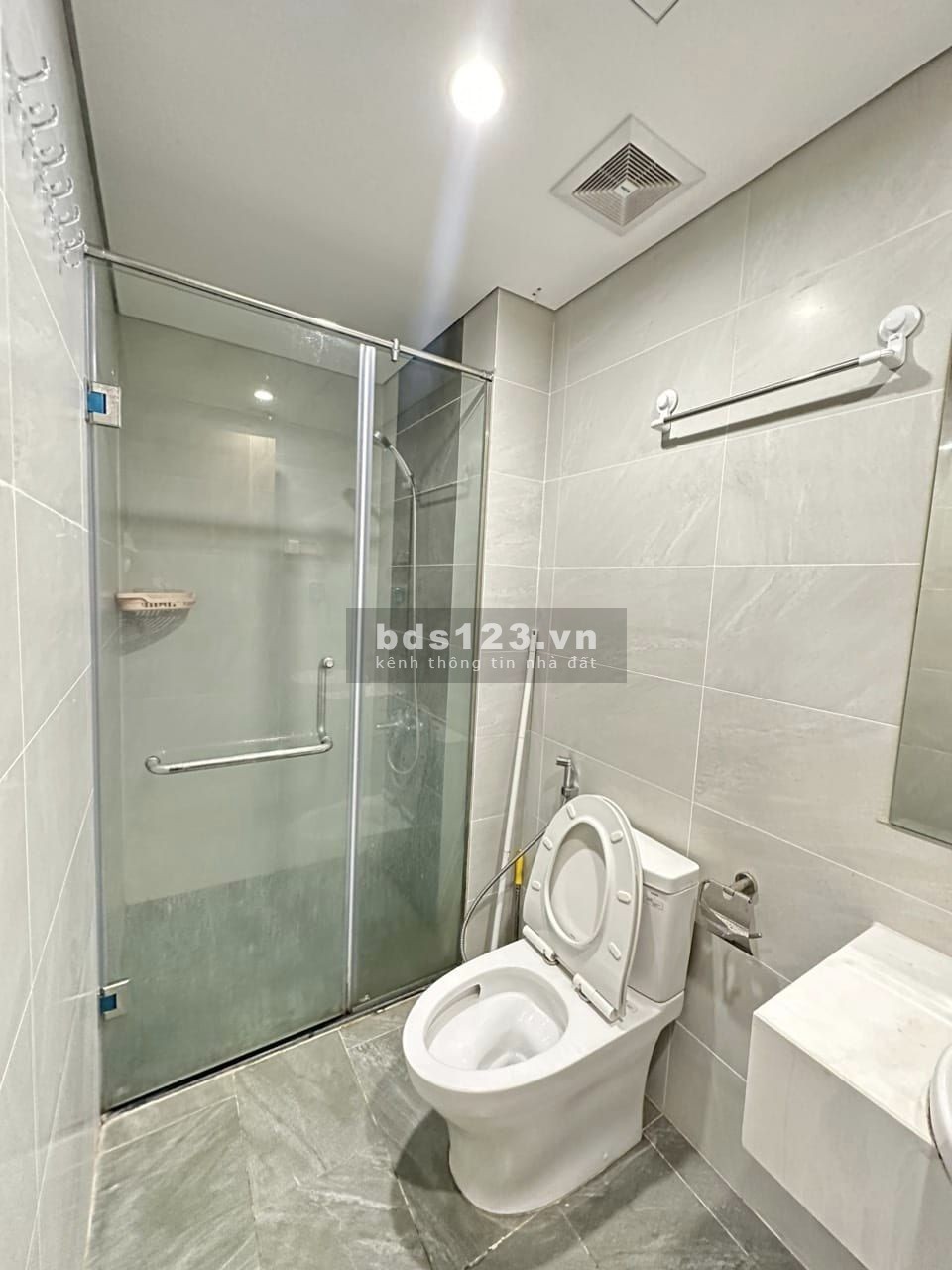 Cần bán gấp 2N2VS căn góc giá 2,1 tỷ tại Vinhomes Ocean Park