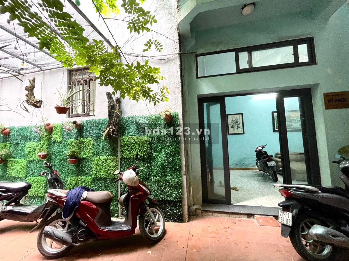 Cần bán nhà Thái Thịnh, Đống Đa. Diện tích 85m² x 3 tầng, nhỉnh giá 6 tỷ