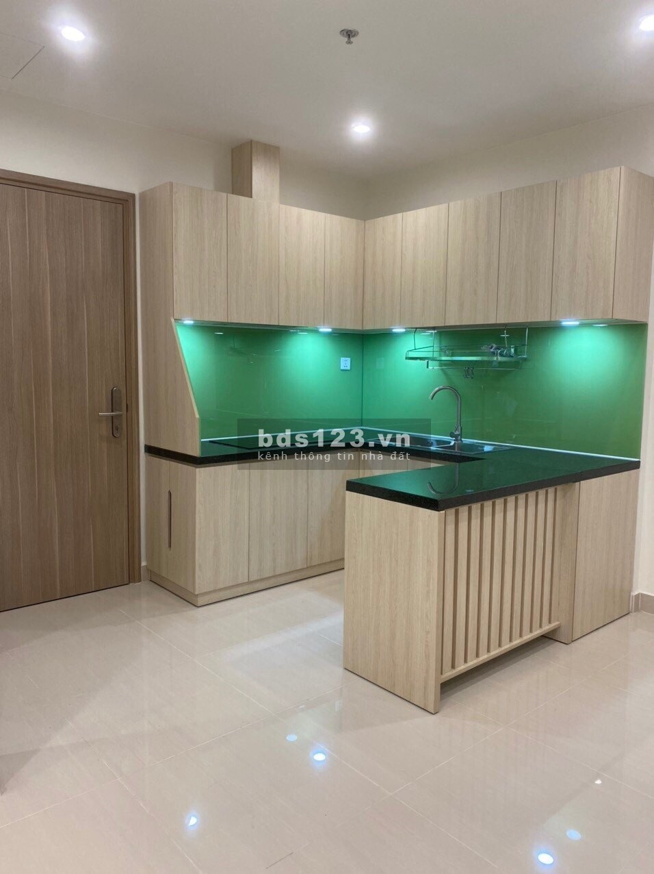 Bán Căn Hộ Cao Cấp 1PN+ DT 47m2 giá chỉ 1.68 tỷ tại Vinhomes Grand Park Q9