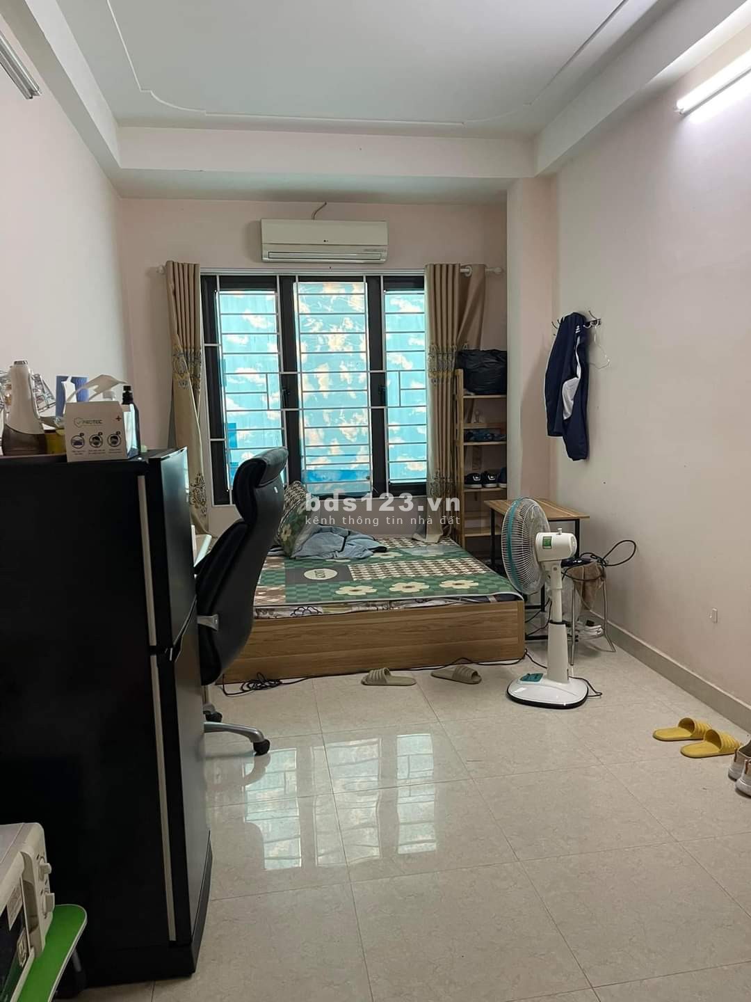 Bán tòa nhà 7 tầng thang máy Phố Đại La Quận Hai Bà Trưng, Dt 70m, hiệu xuất thoáng, chào 13.5 tỷ.